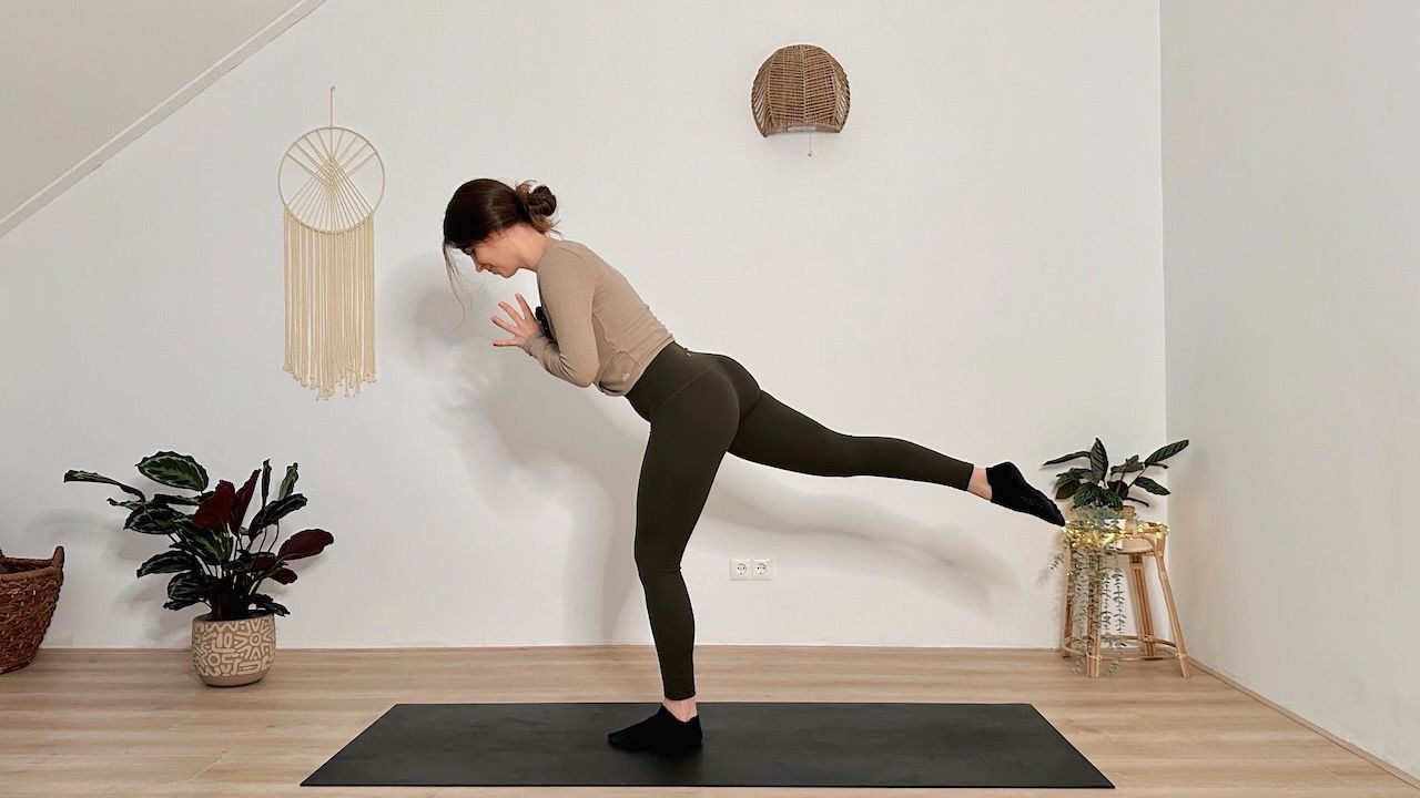30 MIN SANFTES YOGA WORKOUT || Beine & Gleichgewicht ✨ für Anfänger, viel im Stehen, ohne Hände