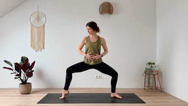30 MIN PRENATAL YOGA || Feel Good Yoga Workout für die Schwangerschaft (T1/T2/T3)