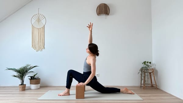 20 MIN SLOW FLOW || Minimal Cues Yoga mit 2 Blöcken – Balance & Entspannung (mit & ohne Musik)